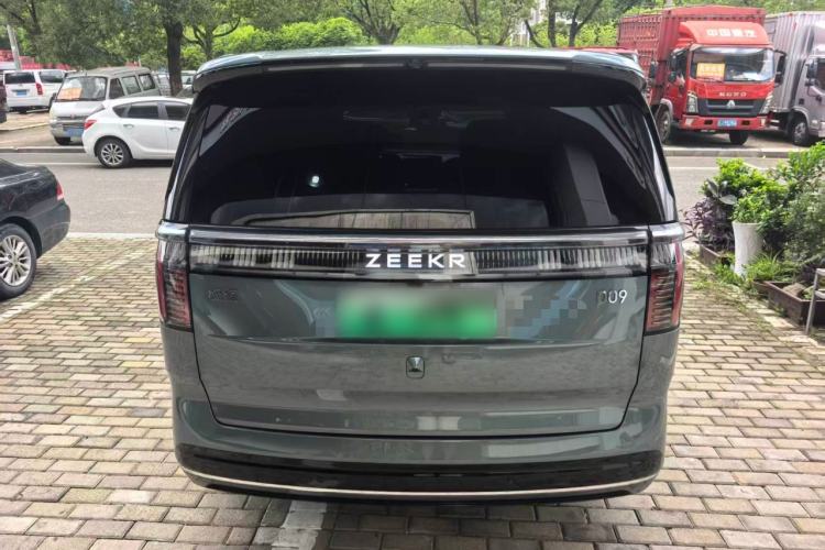 Used Zeekr 009 2024 Six-Seat Executive Version 4WD 108 kWh Rear