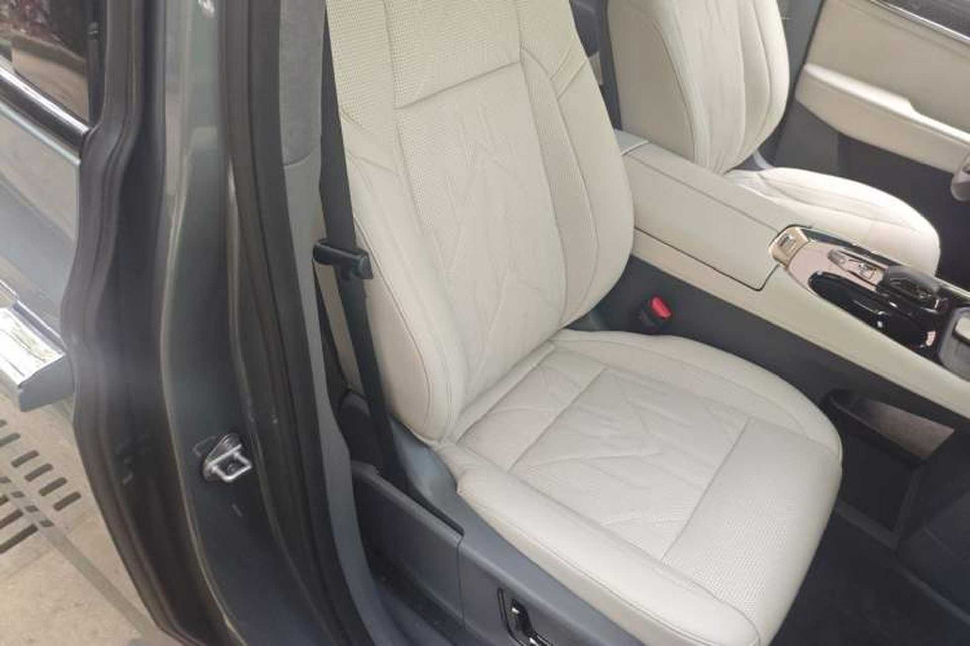 Used Zeekr 009 2024 Six-Seat Executive Version 4WD 108 kWh Right Front Seat