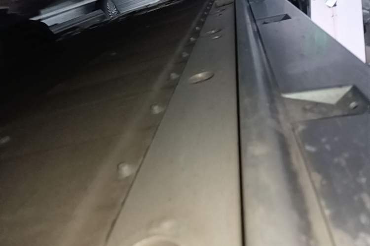 Used Zeekr 009 2024 Six-Seat Executive Version 4WD 108 kWh Right Side Sill