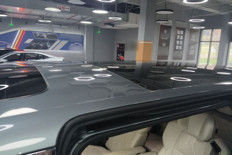 Used Zeekr 009 2024 Six-Seat Executive Version 4WD 108 kWh Roof