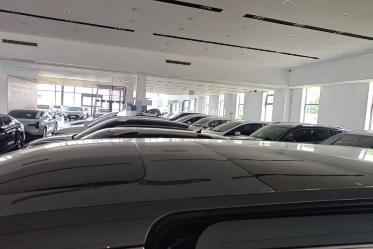 Used Zeekr 009 2024 Six-Seat Executive Version 4WD 108 kWh Roof