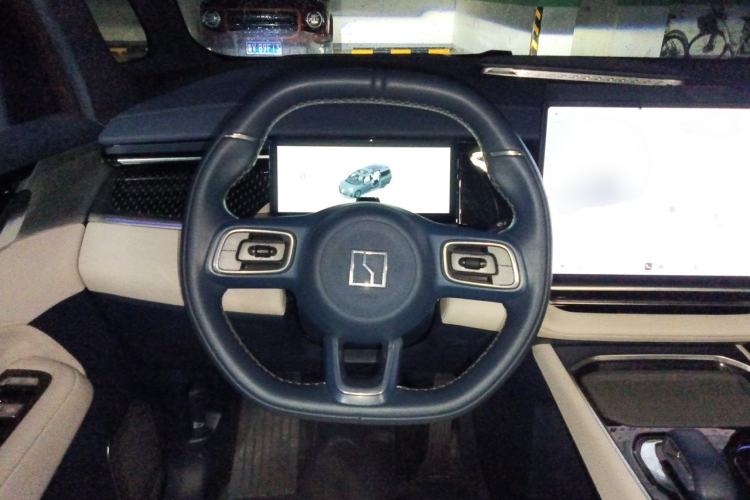 Used Zeekr 009 2024 Six-Seat Executive Version 4WD 108 kWh Steering Wheel