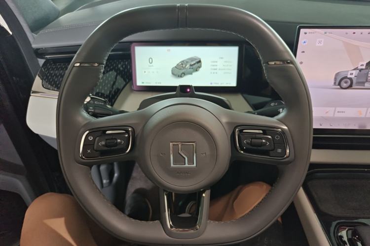 Used Zeekr 009 2024 Six-Seat Executive Version 4WD 108 kWh Steering Wheel