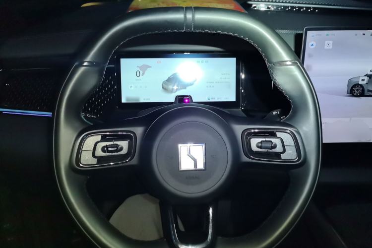 Used Zeekr 009 2024 Six-Seat Executive Version 4WD 108 kWh Steering Wheel