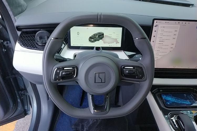 Used Zeekr 009 2024 7-Seater Walk-Through Version Four-Wheel Drive 108 kWh Steering Wheel