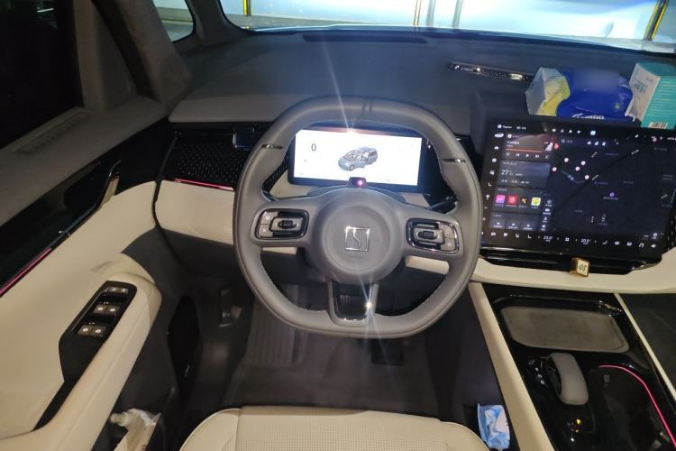 Used Zeekr 009 2024 7-Seater Walk-Through Version Four-Wheel Drive 108 kWh Steering Wheel