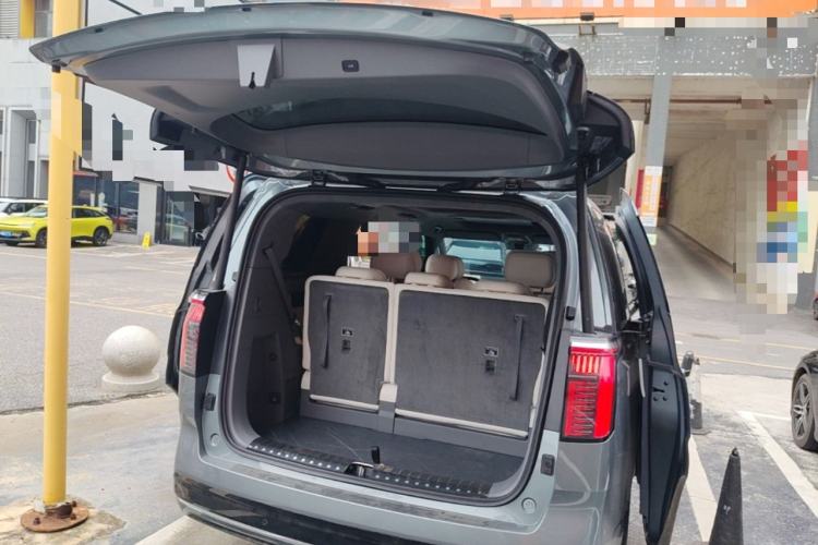 Used Zeekr 009 2024 7-Seater Walk-through Version 4WD 140 kWh Trunk
