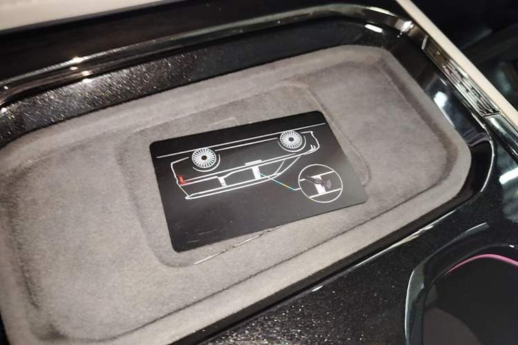 Used Zeekr 009 2024 7-Seater Aisle Version 108 kWh Vehicle Key
