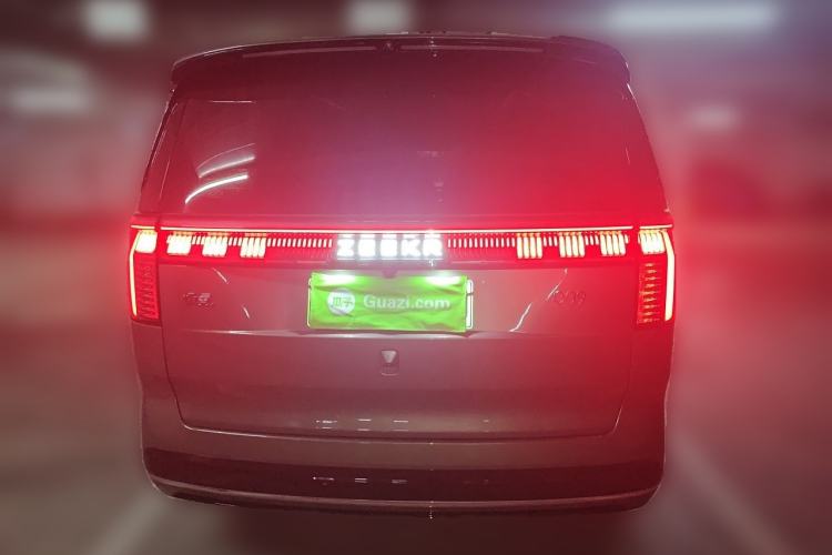 Used Zeekr 009 2024 7-Seater Walk-Through Version Four-Wheel Drive 108 kWh Exterior 4