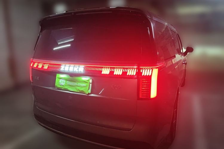 Used Zeekr 009 2024 7-Seater Walk-Through Version Four-Wheel Drive 108 kWh Exterior 5