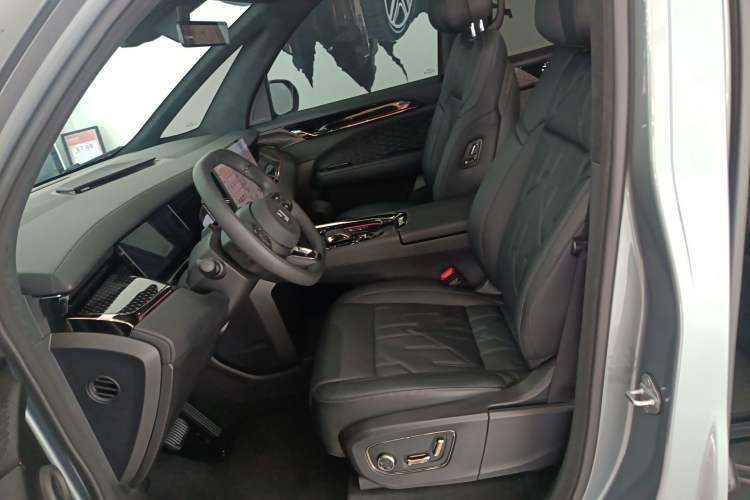 Used Zeekr 009 2024 7-Seater Aisle Version 108 kWh Left Front Seat