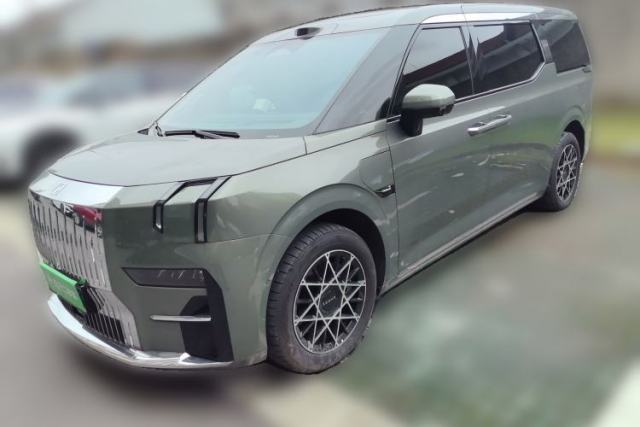 Used Zeekr 009 2024 7-Seater Walk-Through Version Four-Wheel Drive 108 kWh