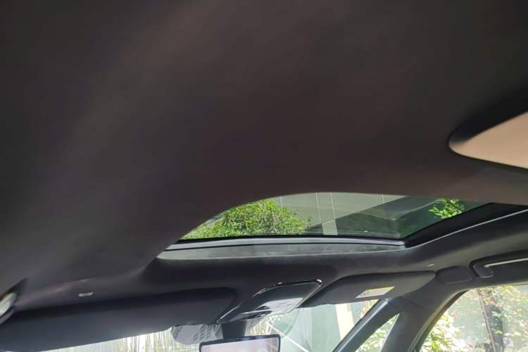 Used Zeekr 009 2024 Six-Seat Executive Version 4WD 108 kWh Headliner