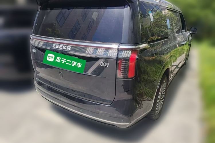 Used Zeekr 009 2024 Six-Seat Executive Version 4WD 108 kWh Rear Right 45 Deg