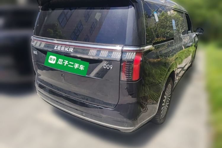 Used Zeekr 009 2024 Six-Seat Executive Version 4WD 108 kWh Rear Right 45 Deg