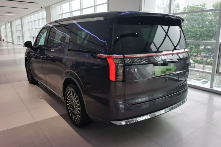Used Zeekr 009 2024 7-Seater Walk-Through Version Four-Wheel Drive 108 kWh Exterior 2