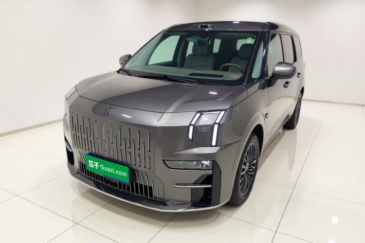 Zeekr 009 2024 7-Seater Walk-Through Version Four-Wheel Drive 108 kWh