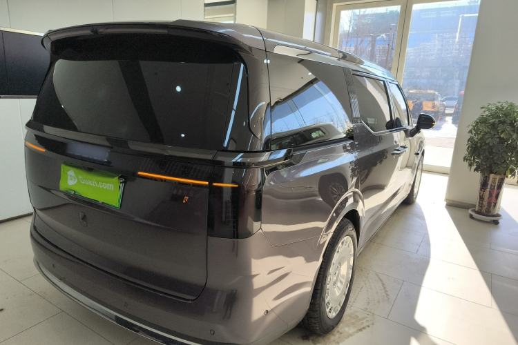 Used Zeekr 009 2024 Six-Seat Executive Version 4WD 108 kWh Rear Right 45 Deg