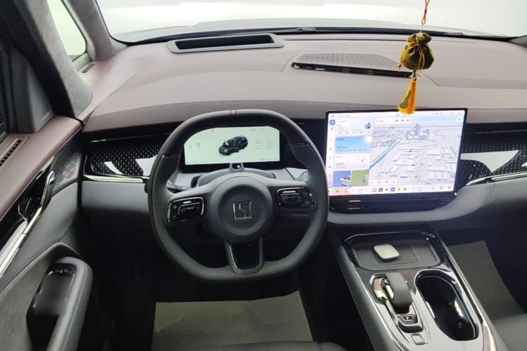 Used Zeekr 009 2024 7-Seater Aisle Version 108 kWh Steering Wheel