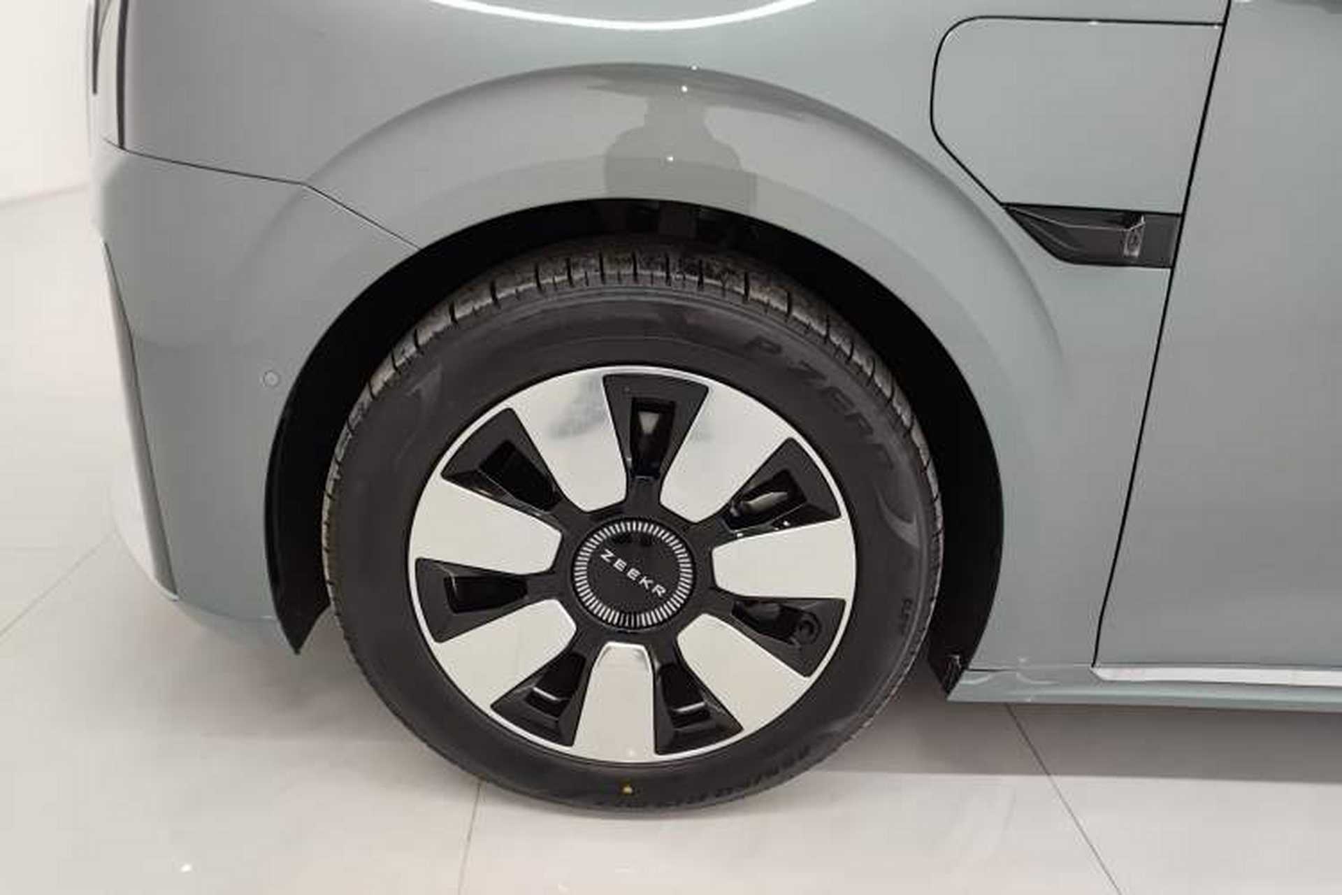 Used Zeekr 009 2024 Six-Seat Executive Version 4WD 140 kWh Exterior 7