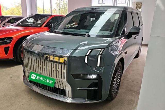 Used Zeekr 009 2024 7-Seater Aisle Version 108 kWh