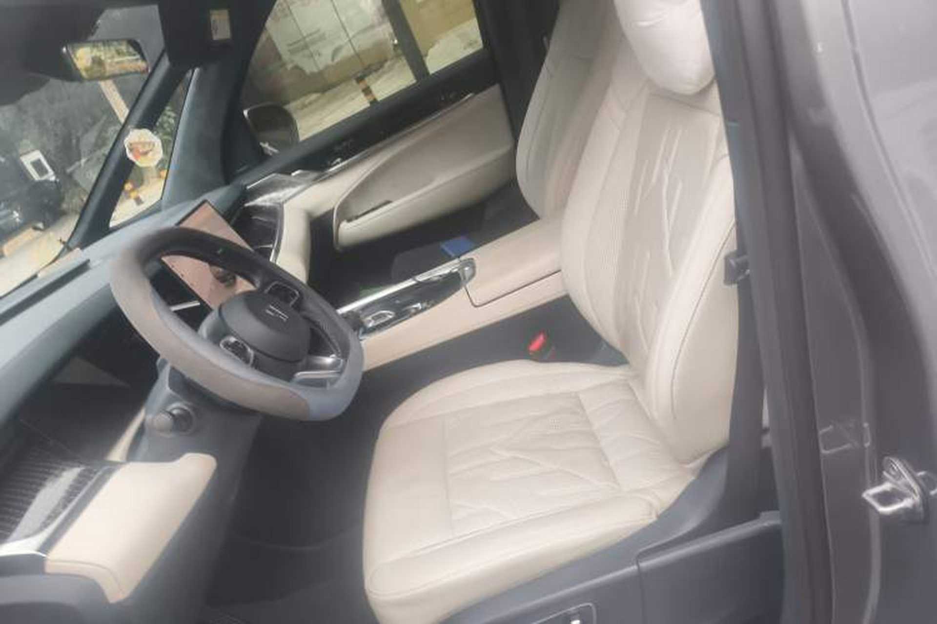 Used Zeekr 009 2024 7-Seater Aisle Version 108 kWh Left Front Seat