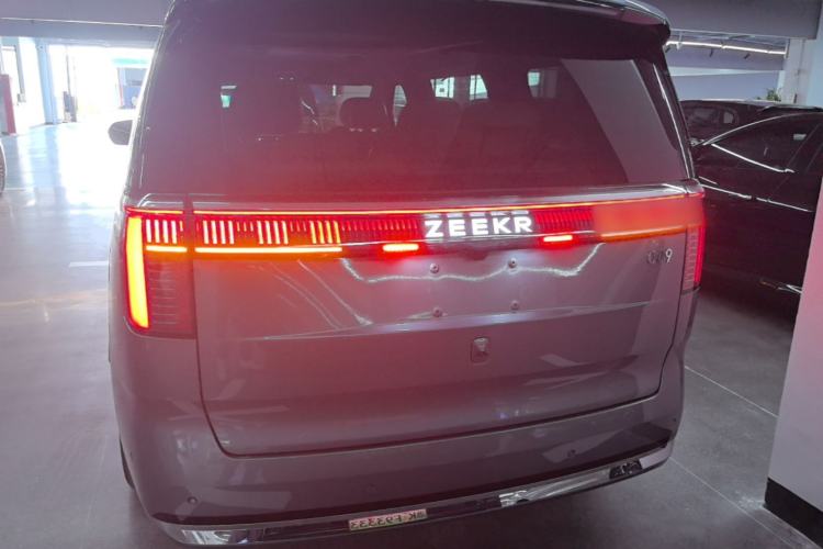 Used Zeekr 009 2024 Six-Seat Executive Version 4WD 108 kWh Rear