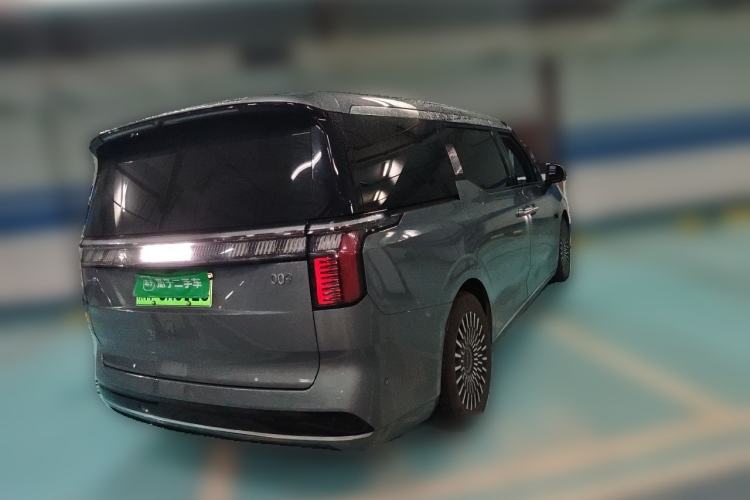 Used Zeekr 009 2024 7-Seater Walk-Through Version Four-Wheel Drive 108 kWh Rear Right 45 Deg