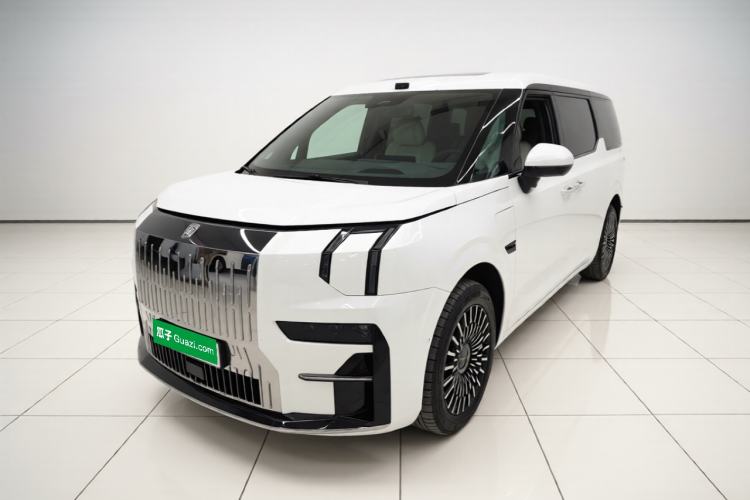 Zeekr 009 2024 Six-Seat Executive Version 4WD 108 kWh