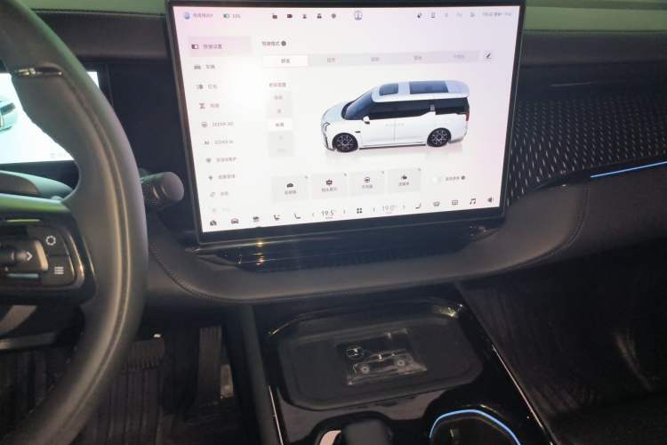 Used Zeekr 009 2024 7-Seater Aisle Version 108 kWh Audio And AC Panel