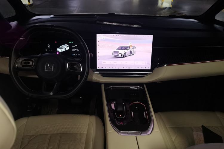Used Zeekr 009 2024 Six-Seat Executive Version 4WD 108 kWh Center Console