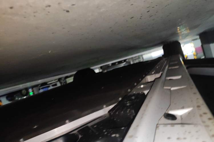 Used Zeekr 009 2024 7-Seater Aisle Version 108 kWh Chassis Rear Left