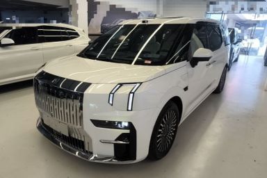 Used Zeekr 009 2024 7-Seater Walk-Through Version Four-Wheel Drive 108 kWh