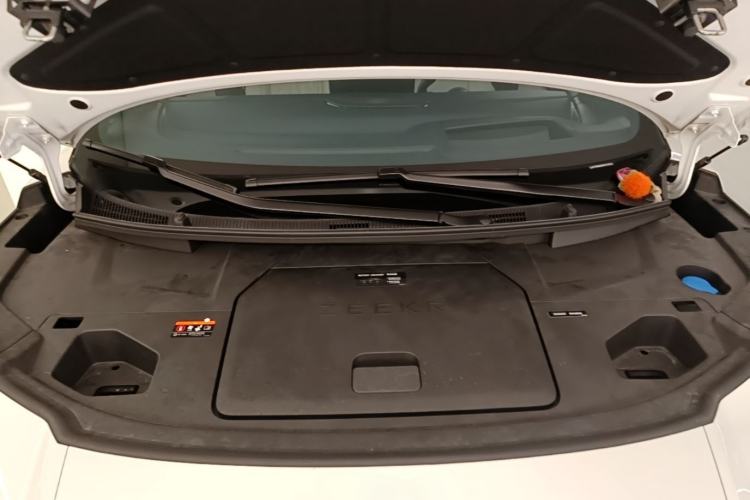 Used Zeekr 009 2024 7-Seater Aisle Version 108 kWh Engine Bay