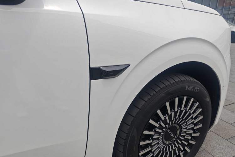 Used Zeekr 009 2024 Six-Seat Executive Version 4WD 108 kWh Exterior 10