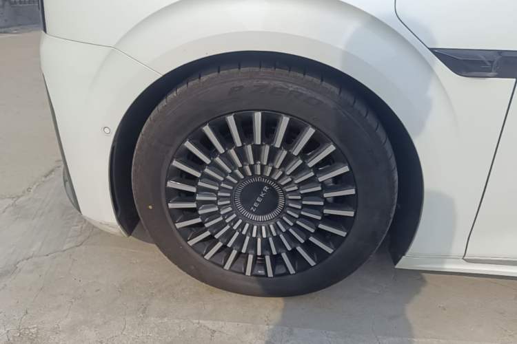 Used Zeekr 009 2024 Six-Seat Executive Version 4WD 108 kWh Exterior 4