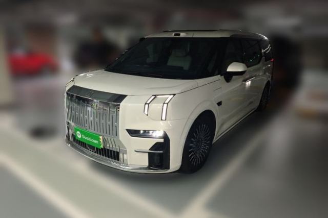 Used Zeekr 009 2024 7-Seater Walk-Through Version Four-Wheel Drive 108 kWh