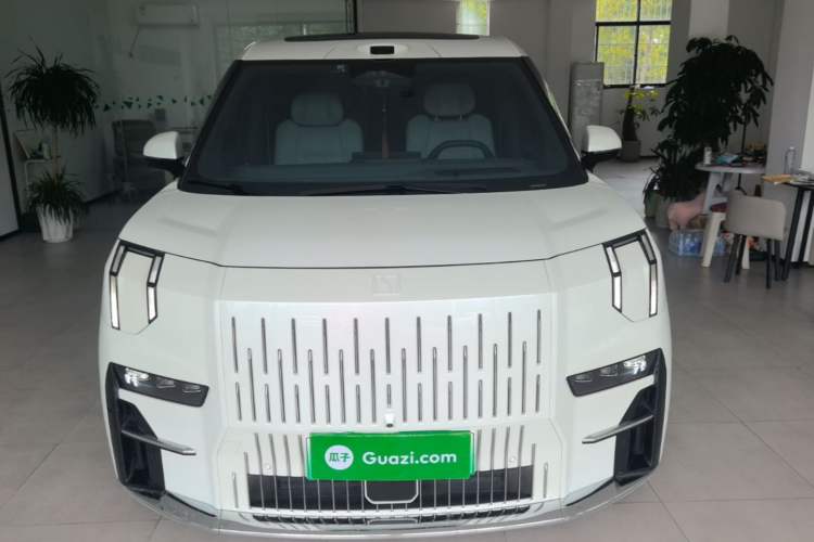 Used Zeekr 009 2024 7-Seater Walk-through Version 4WD 140 kWh Front