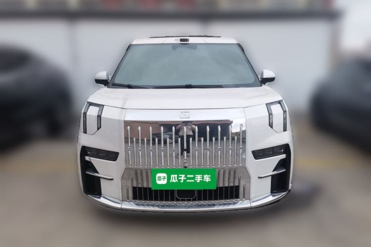 Used Zeekr 009 2024 Six-Seat Executive Version 4WD 108 kWh Front
