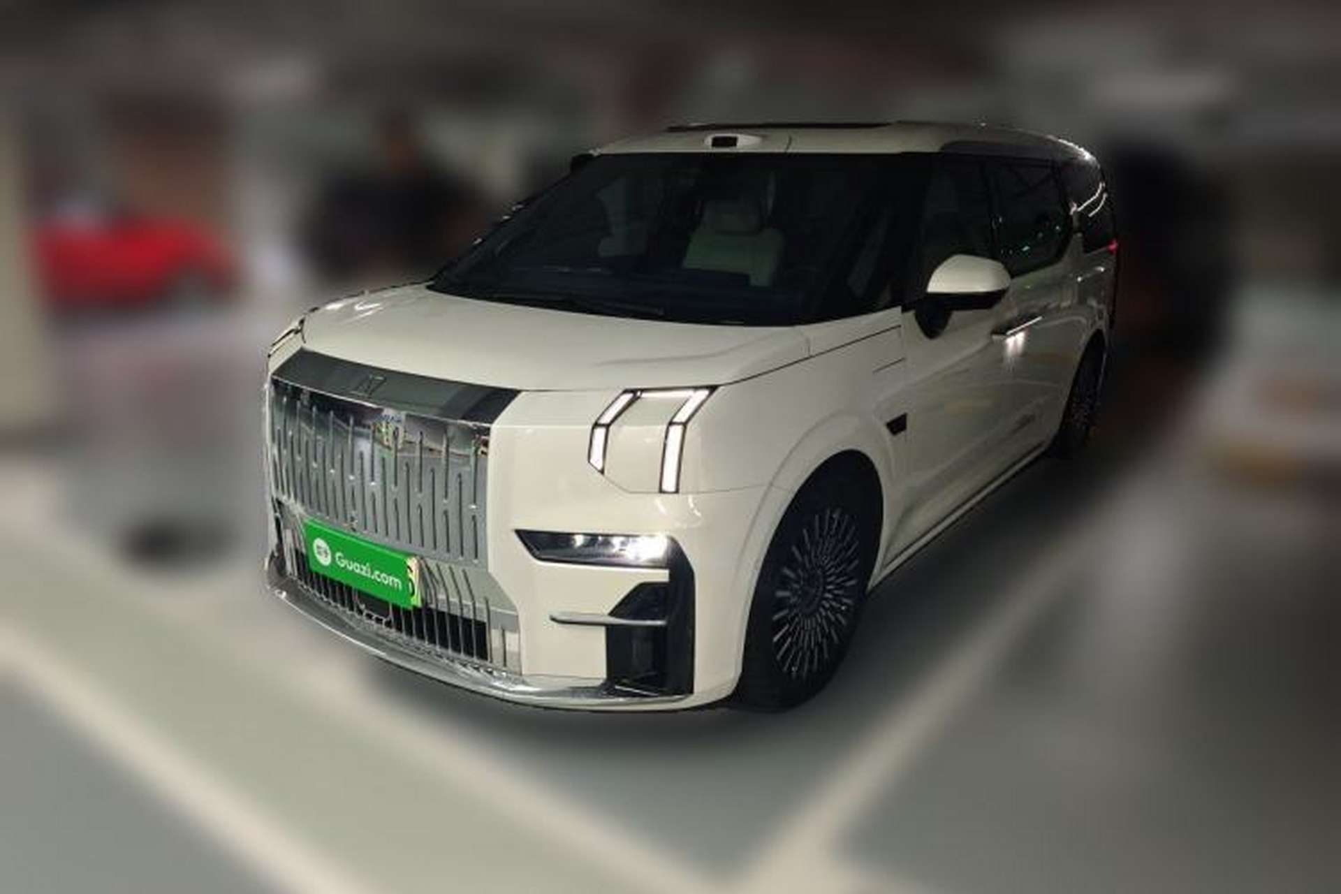 Used Zeekr 009 2024 7-Seater Walk-Through Version Four-Wheel Drive 108 kWh Front Left 45 Deg