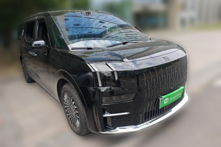 Used Zeekr 009 2024 7-Seater Walk-Through Version Four-Wheel Drive 108 kWh Front Right 45 Deg