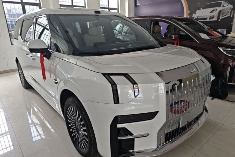 Used Zeekr 009 2024 7-Seater Walk-Through Version Four-Wheel Drive 108 kWh Front Right 45 Deg