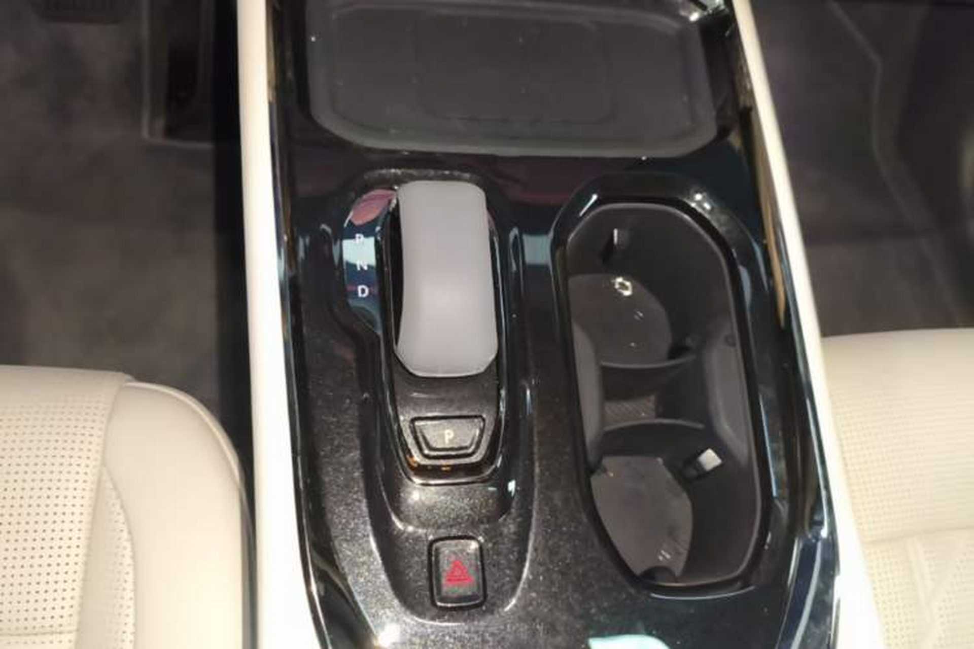Used Zeekr 009 2024 Six-Seat Executive Version 4WD 108 kWh Gear Lever