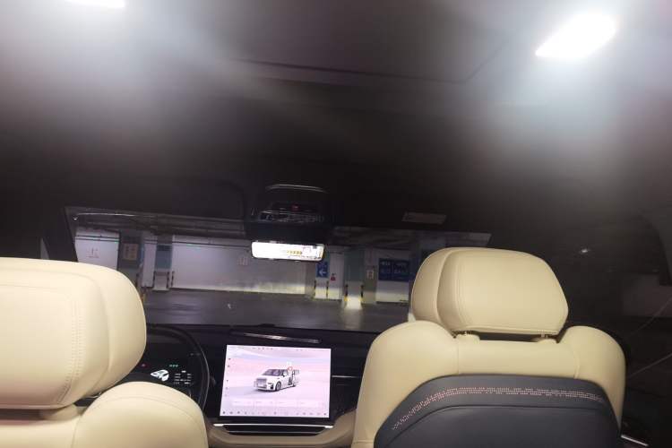 Used Zeekr 009 2024 Six-Seat Executive Version 4WD 108 kWh Headliner
