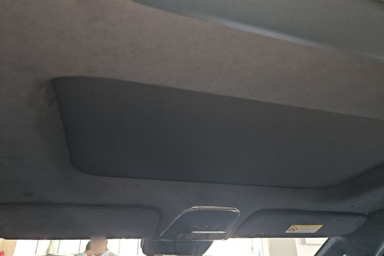 Used Zeekr 009 2024 7-Seater Walk-Through Version Four-Wheel Drive 108 kWh Headliner