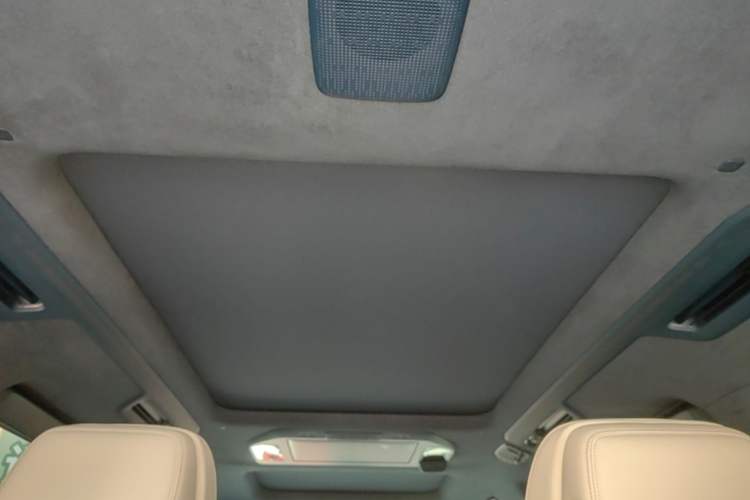 Used Zeekr 009 2024 Six-Seat Executive Version 4WD 108 kWh Headliner
