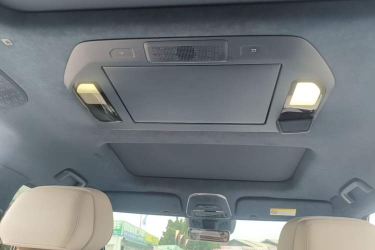 Used Zeekr 009 2024 Six-Seat Executive Version 4WD 140 kWh Headliner