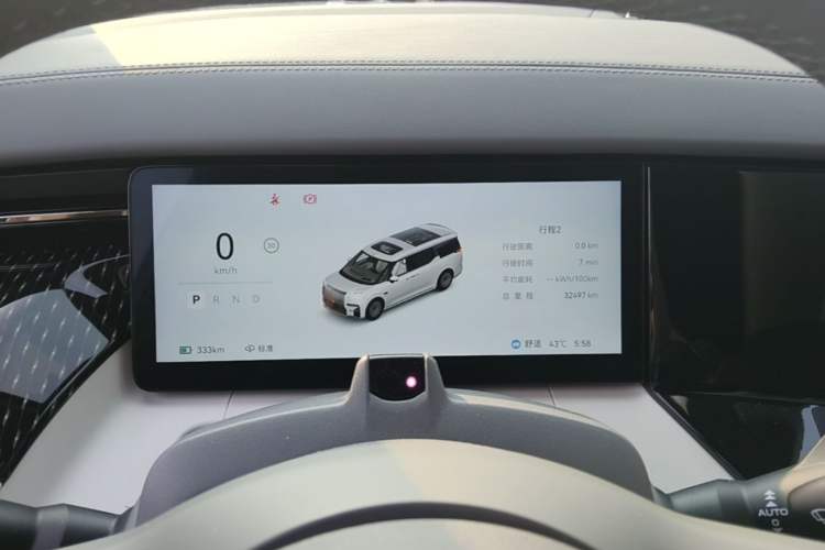 Used Zeekr 009 2024 7-Seater Walk-Through Version Four-Wheel Drive 108 kWh Instrument Cluster