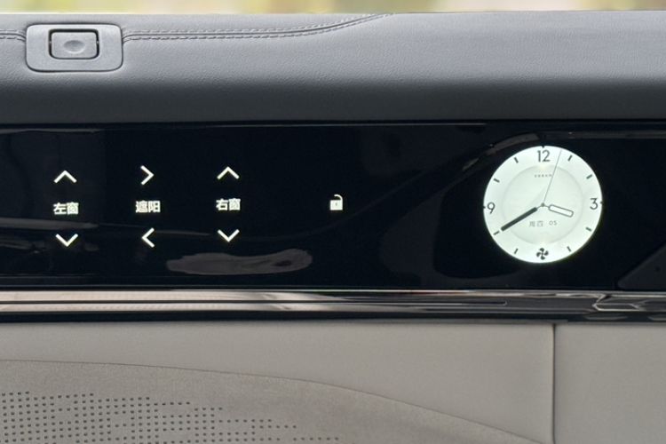 Used Zeekr 009 2024 7-Seater Aisle Version 108 kWh Interior 10