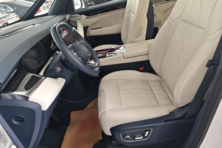 Used Zeekr 009 2024 7-Seater Walk-Through Version Four-Wheel Drive 108 kWh Left Front Seat